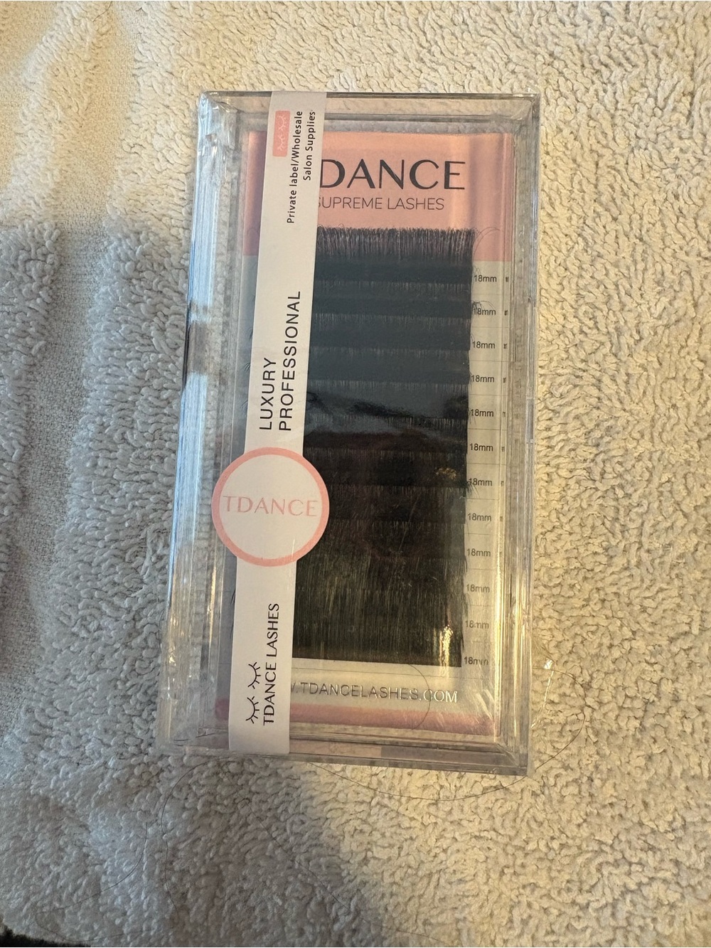 Luxury Professional False Eyelash Extensions — Black